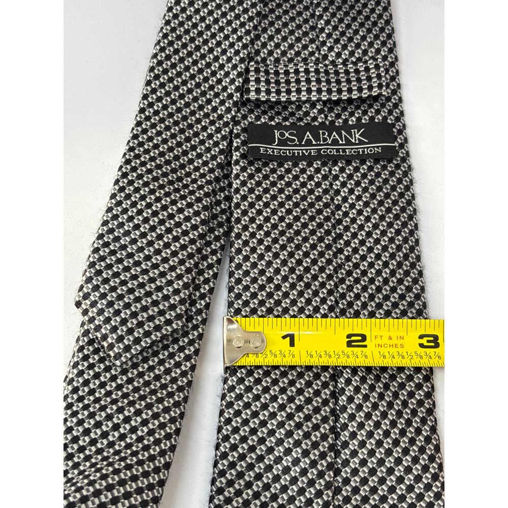 JOS A BANK Men's Black & Silver Silk Necktie Executive Collection Designer - Picture 3 of 5